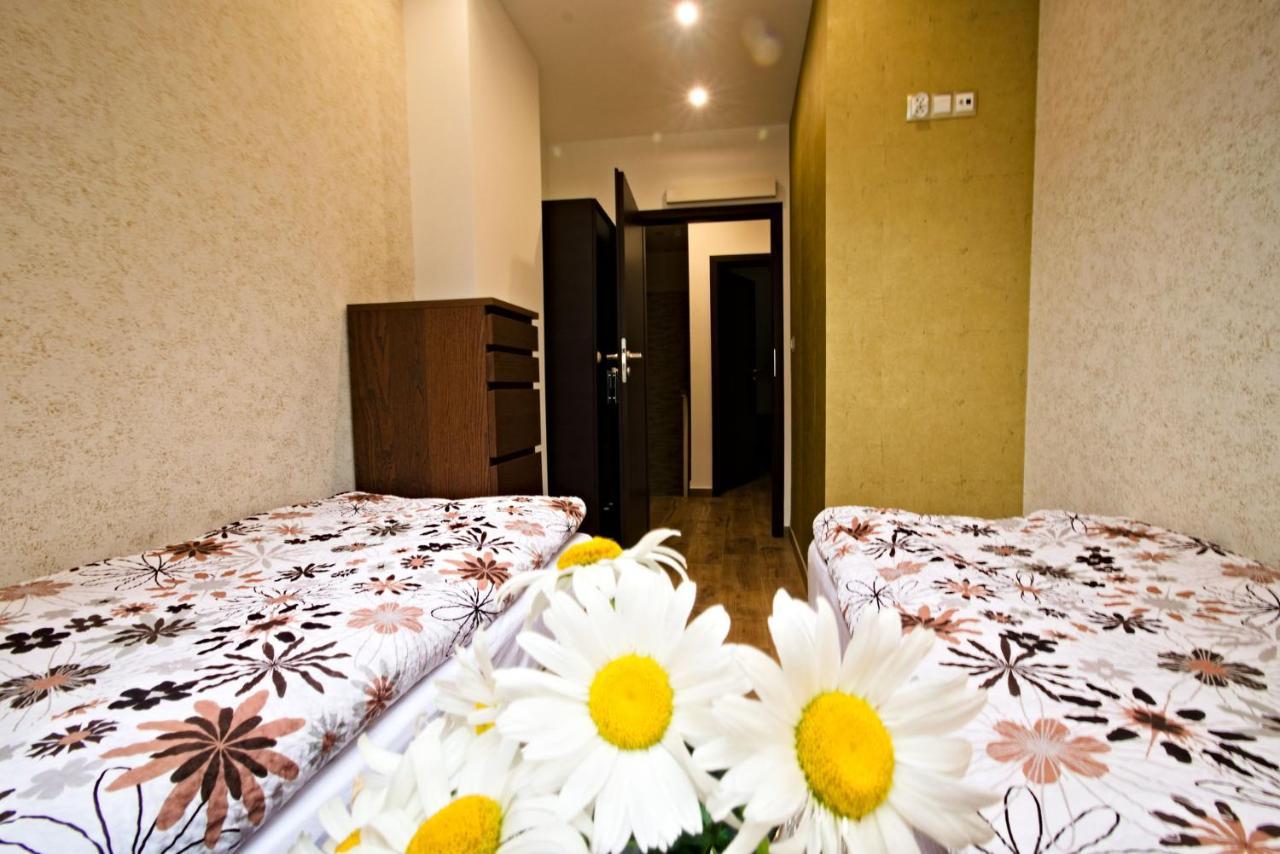 Daisy - Sunny Flowers Apartments วูแคนชิน ภายนอก รูปภาพ